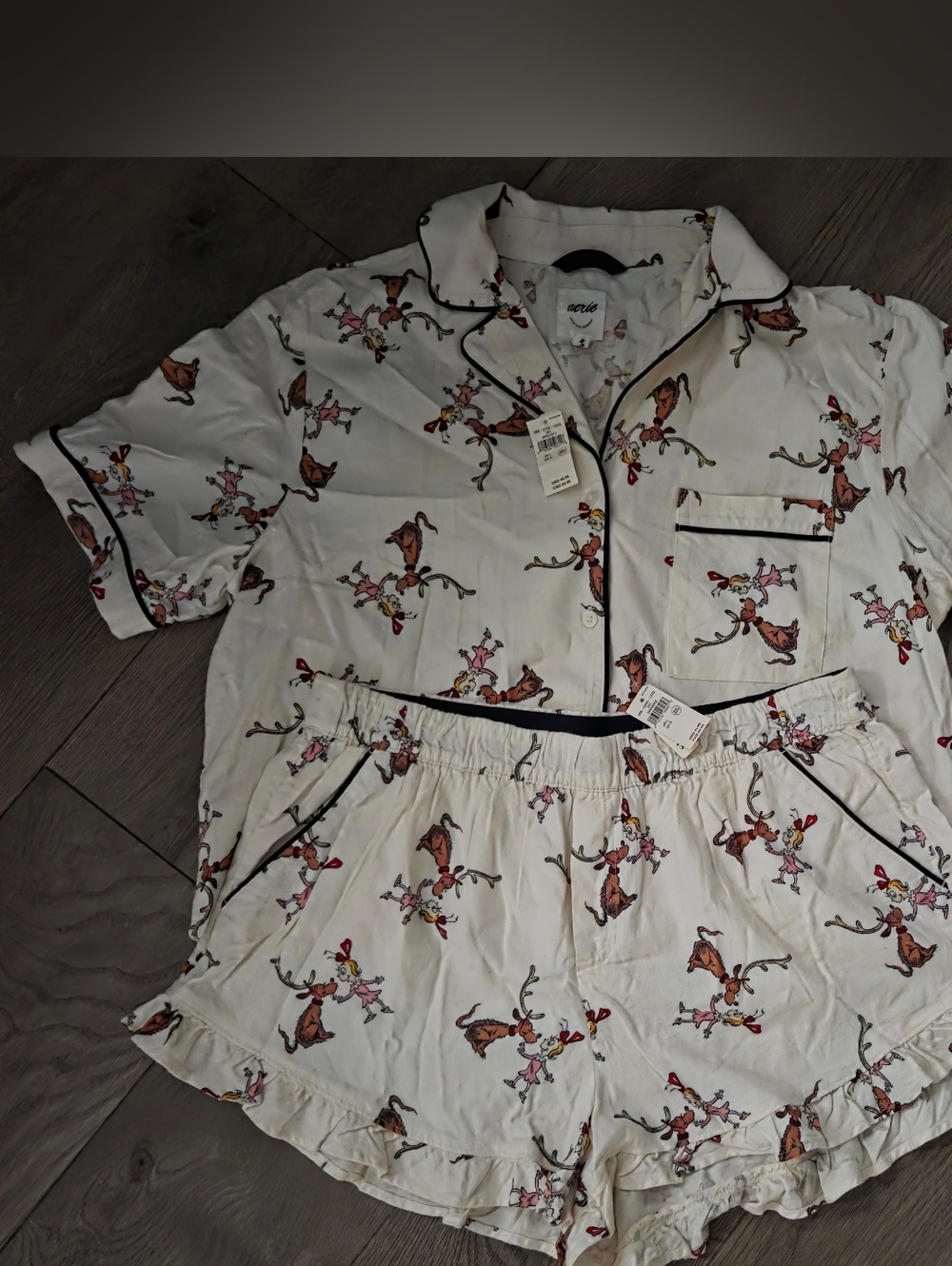 cindy lou who pajama set